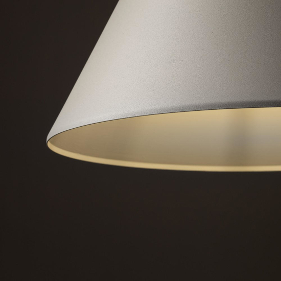 Lampadario beige cono di metallo 50cm per cucina